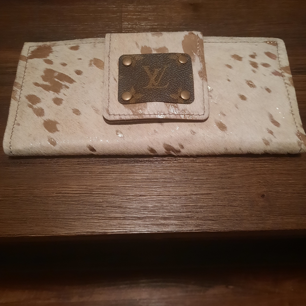 Chic Cream and Brown Designer Wallet